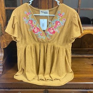 NWT Savanna Jane blouse size small